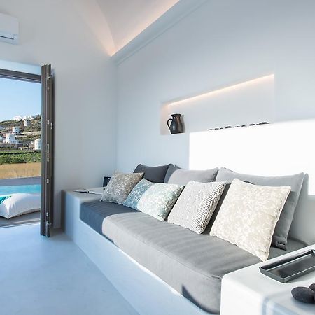 Azar Luxury Villas & Suites 이메로비글리 외부 사진