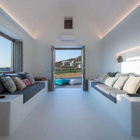 Azar Luxury Villas & Suites 이메로비글리 외부 사진