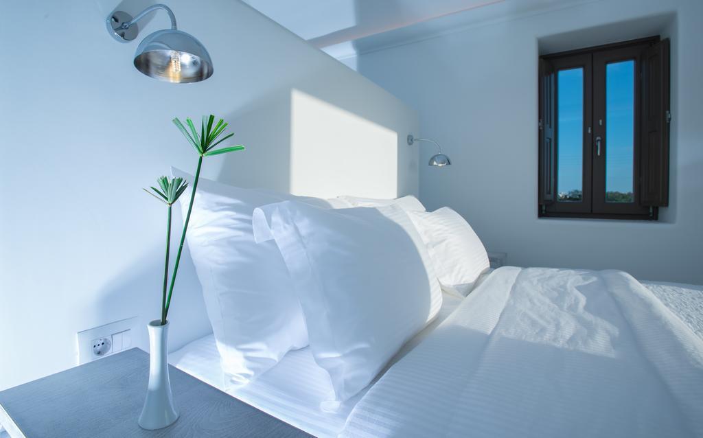Azar Luxury Villas & Suites 이메로비글리 외부 사진